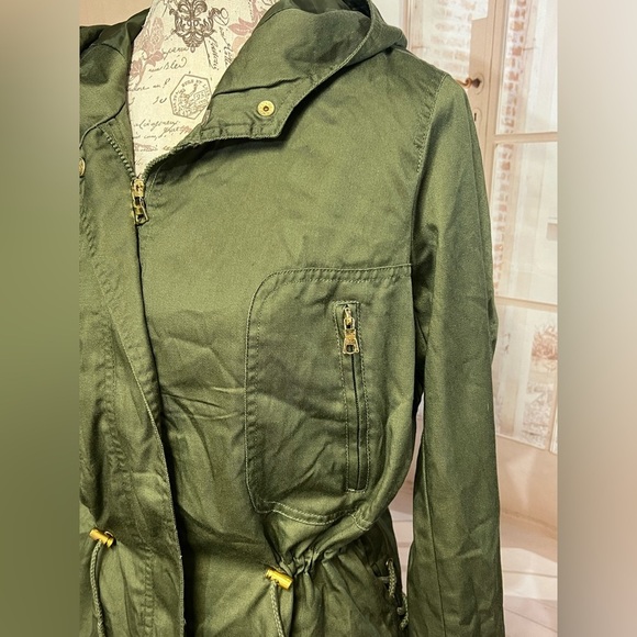 🛍️THERAPY Olive green cinch waist full zip jacket size L.‎ - Picture 3 of 13